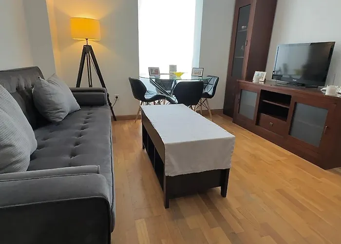 Urban Victoria Апартаменти *